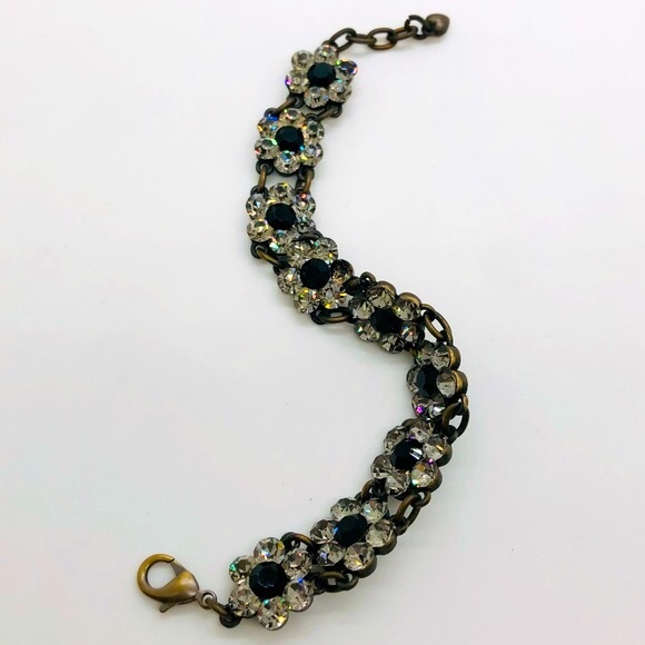 Vintage Rhinestone Crystal Flower Bracelet - Picture 7 of 13